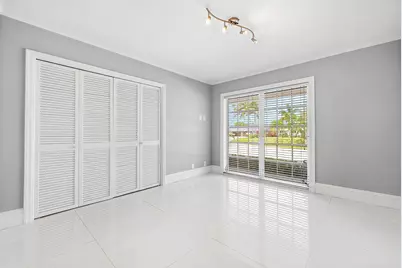 417 N Country Club Drive, Atlantis, FL 33462 - Photo 32