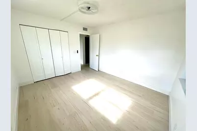 121 Sheffield F, West Palm Beach, FL 33417 - Photo 8