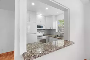 346 Windsor O, West Palm Beach, FL 33417 - Photo 6