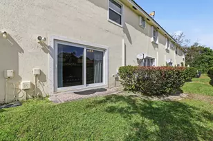 13408 Georgian Ct, Wellington, FL 33414 - Photo 22