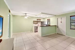 205 NE 3rd St, Boynton Beach, FL 33435 - Photo 4