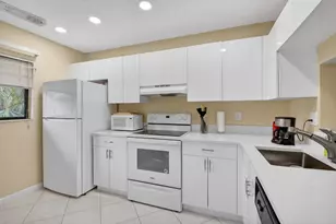 15235 Lakes of Delray Blvd, Delray Beach, FL 33484 - Photo 8