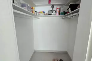 137 Golden Isles Dr, Hallandale Beach, FL 33009 - Photo 20