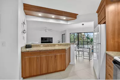 5851 Camino Del Sol #Apt 402, Boca Raton, FL 33433 - Photo 14