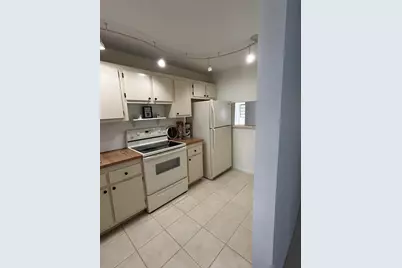 4700 Lucerne Lakes Boulevard #308, Lake Worth, FL 33467 - Photo 6