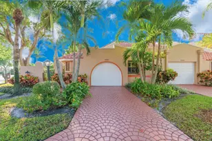 22545 Meridiana Dr, Boca Raton, FL 33433 - Photo 2