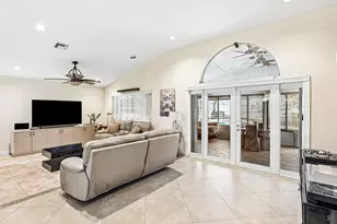 4797 NW 7th Pl, Deerfield Beach, FL 33442 - Photo 8