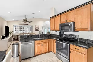 4797 NW 7th Pl, Deerfield Beach, FL 33442 - Photo 14