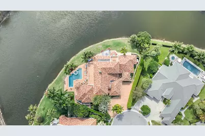 2600 Fairway Island Drive, Wellington, FL 33414 - Photo 8