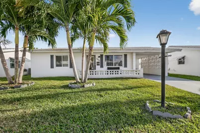 2010 SW 6th Avenue, Boynton Beach, FL 33426 - Photo 1