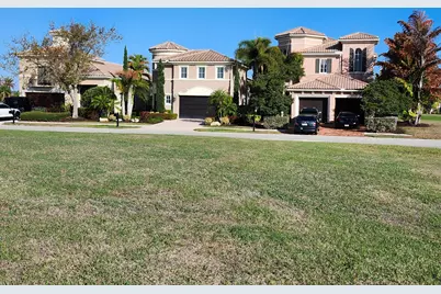 104 SE San Alicante, Port Saint Lucie, FL 34984 - Photo 6