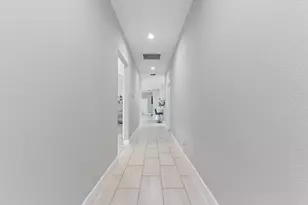 525 NW 12th Ave, Boynton Beach, FL 33435 - Photo 4