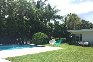 145 Beacon Ln, Jupiter Inlet Colony, FL 33469 - Photo 2