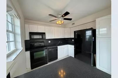 301 Wellington F, West Palm Beach, FL 33417 - Photo 12