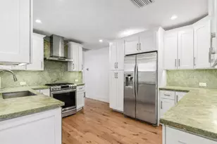 784 Dover St, Boca Raton, FL 33487 - Photo 10