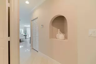 12616 Shoreline Dr, Wellington, FL 33414 - Photo 2