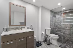 10180 W Bay Harbor Dr, Bay Harbor Islands, FL 33154 - Photo 24