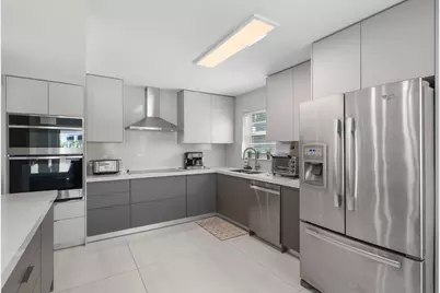 10180 W Bay Harbor Drive #2a, Bay Harbor Islands, FL 33154 - Photo 18