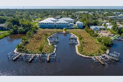 4692 SE Manatee Way, Stuart, FL 34997 - Photo 1