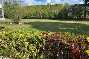 142 Normandy C, Delray Beach, FL 33484 - Photo 2