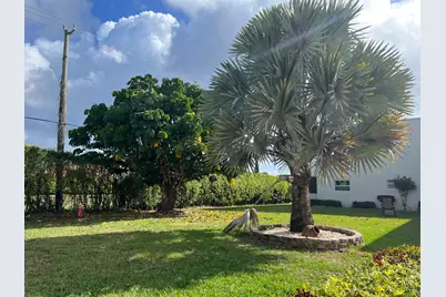 142 Normandy C, Delray Beach, FL 33484 - Photo 32