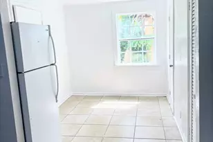 804 Ridgewood Dr, West Palm Beach, FL 33405 - Photo 6