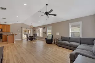 3446 1st St, Vero Beach, FL 32968 - Photo 2