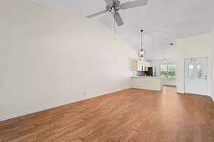 7711 SE Sugar Sand Circle E, Hobe Sound, FL 33455 - Photo 8
