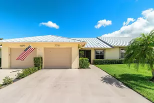 7711 SE Sugar Sand Circle E, Hobe Sound, FL 33455 - Photo 1