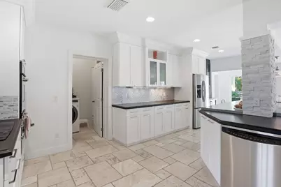309 NE 8th Avenue, Delray Beach, FL 33483 - Photo 18