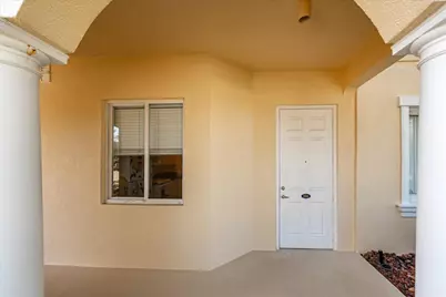 36 Harbour Isle Drive W #106, Fort Pierce, FL 34949 - Photo 2