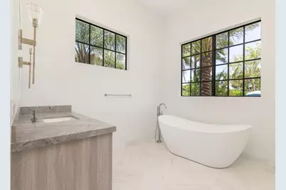 261 Rutland Boulevard, West Palm Beach, FL 33405 - Photo 16