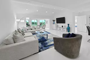 7369 Orangewood Ln, Boca Raton, FL 33433 - Photo 8