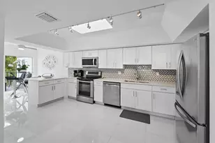 7369 Orangewood Ln, Boca Raton, FL 33433 - Photo 10