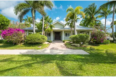 199 NW 7th Street, Boca Raton, FL 33432 - Photo 1