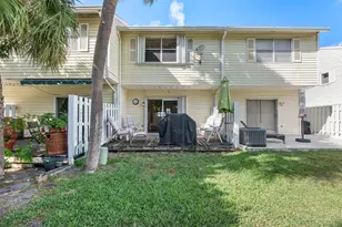 2871 NE 15th St, Pompano Beach, FL 33062 - Photo 20