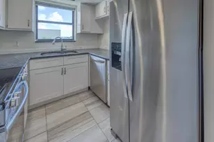 890 N Federal Hwy, Lantana, FL 33462 - Photo 18