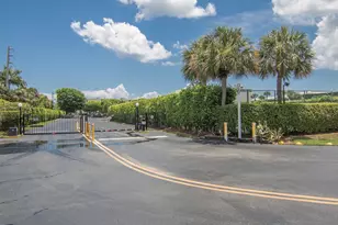 890 N Federal Hwy, Lantana, FL 33462 - Photo 40