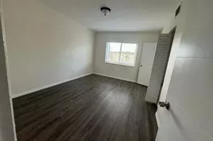 206 NW 84th St, Miami, FL 33150 - Photo 18
