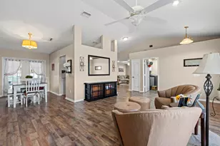 314 SE Fisk Rd, Port Saint Lucie, FL 34984 - Photo 10