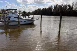 3345 SW Porpoise Circle SW, Stuart, FL 34997 - Photo 4