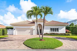 899 S Granada Dr, Boca Raton, FL 33432 - Photo 1