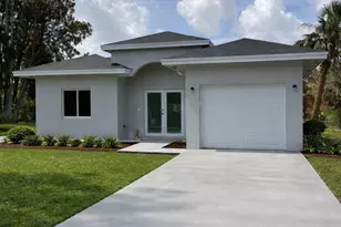 2007 N 49th St, Fort Pierce, FL 34947 - Photo 1