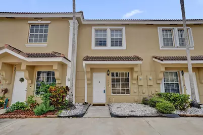 752 SW 122nd Terrace, Pembroke Pines, FL 33025 - Photo 1