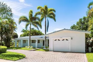 740 NE 69th St, Boca Raton, FL 33487 - Photo 1