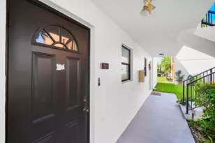 516 Osprey Dr, Delray Beach, FL 33444 - Photo 1