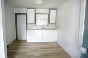 1056 NE 34th Ct, Oakland Park, FL 33334 - Photo 1