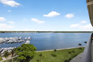 134 Lakeshore Dr, North Palm Beach, FL 33408 - Photo 1