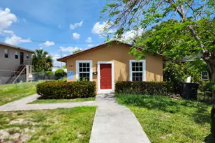 727 22nd St, West Palm Beach, FL 33407 - Photo 1