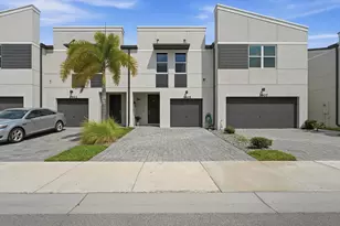 3905 SE Mentmore Ln, Stuart, FL 34997 - Photo 1